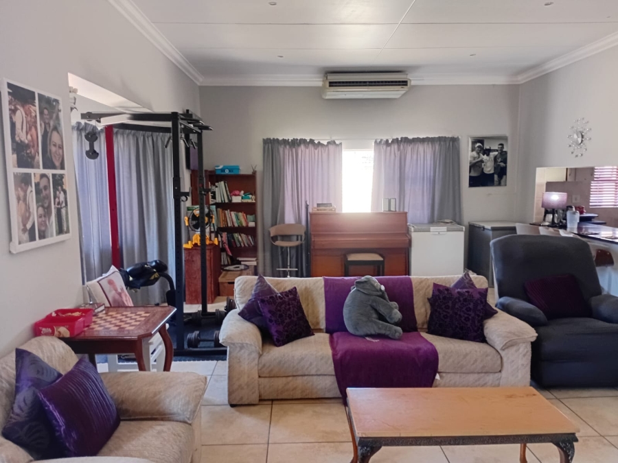 To Let 3 Bedroom Property for Rent in Greenfields Eastern Cape
